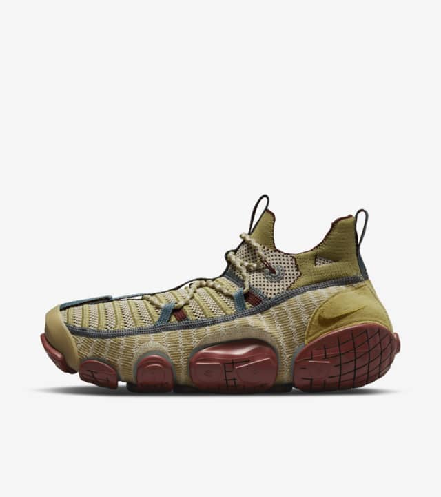 Date de sortie de la ISPA Link Â« Barley and Desert Moss Â» (CN2269-700). Nike SNKRS LU